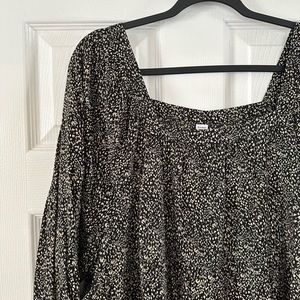 XXL Black and Cream Blouse